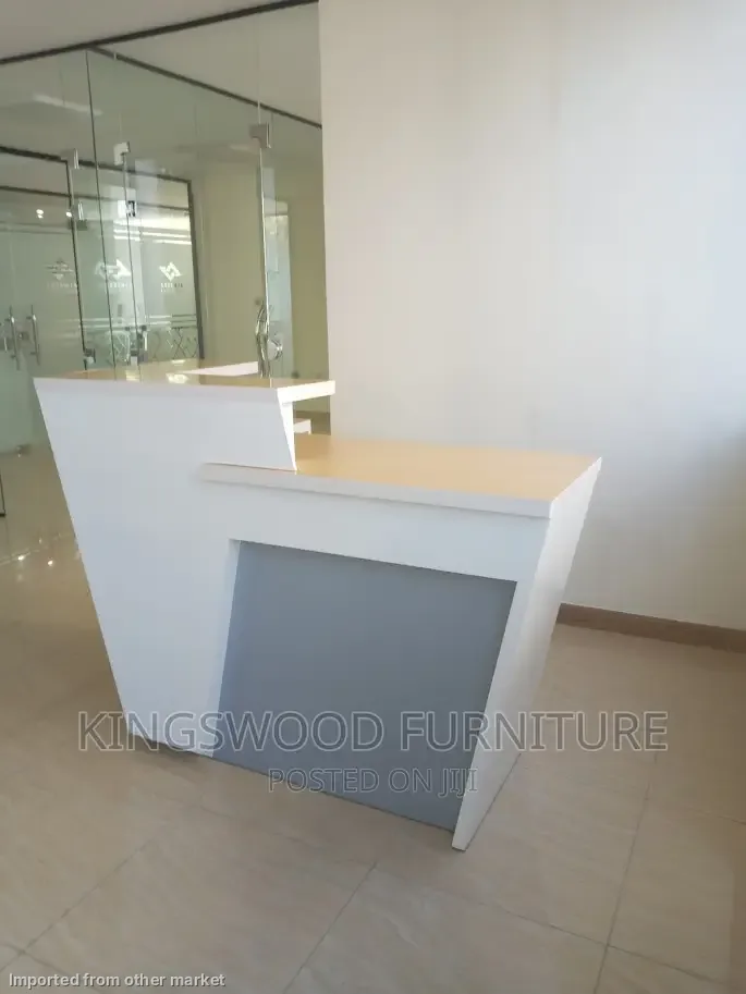 Reception Tabel P30 C1083