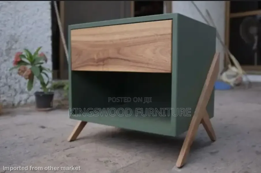 Two Corner Table P30 C1020